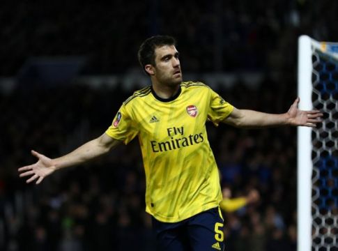 «Πιέζει τον Σωκράτη η ΑΕΚ»