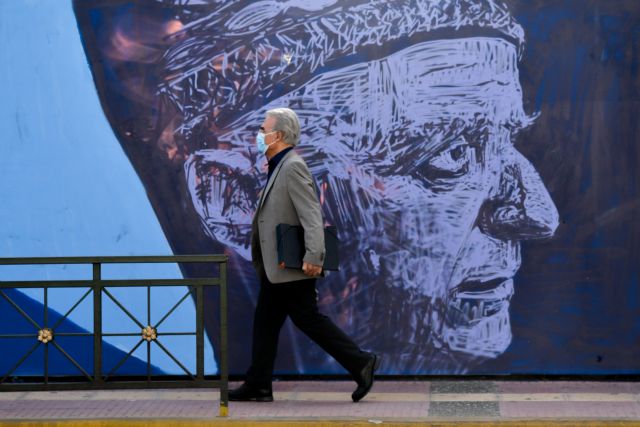 Κορωνοϊός : Συναγερμός από την έκρηξη κρουσμάτων – «Κινδυνεύει η Αθήνα να γίνει Θεσσαλονίκη;»