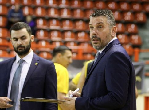 Μενουδάκος : «Αμυντικό πνεύμα, ένταση και αυτοθυσία κόντρα στη Λάρισα»