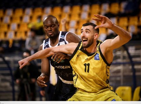 Κουζέλογλου : «Να επιστρέψουμε στις νίκες για βαθμολογικούς και ψυχολογικούς λόγους»