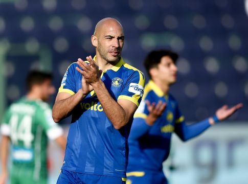 Αστέρας Τρίπολης : Εκτίει με ΟΦΗ και Άρη ο Μπαράλες