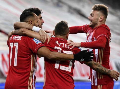 Ολυμπιακός : Μην φύγετε, έχουμε και γλυκό…