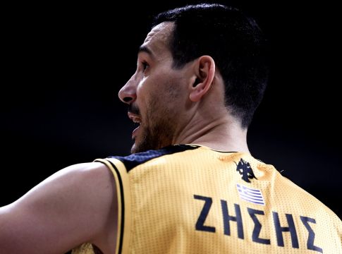 Ο Ζήσης τρίτος σε συμμετοχές με την ΑΕΚ στο πρωτάθλημα