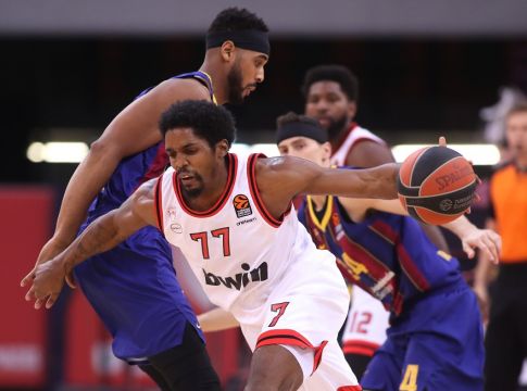 Η παρακάμερα στο Ολυμπιακός – Μπαρτσελόνα (vid)