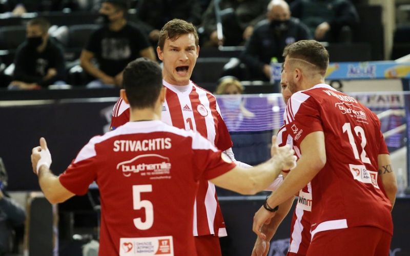 ΠΑΟΚ – Ολυμπιακός 0-3 : Ο ΠΑΟΚ ήθελε παύλα, ο Ολυμπιακός του έριξε τρία και έβαλε τελεία
