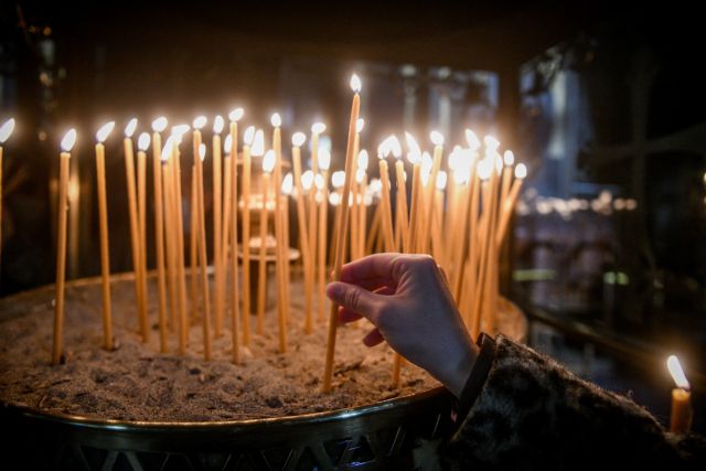 Λευκός καπνός από την επιτροπή των ειδικών για Εκκλησίες και κομμωτήρια