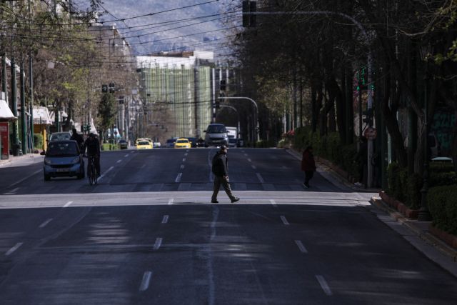 Προς lockdown «ακορντεόν» – Κρίσιμη συνεδρίαση της επιτροπής ειδικών για σχολεία και λιανεμπόριο