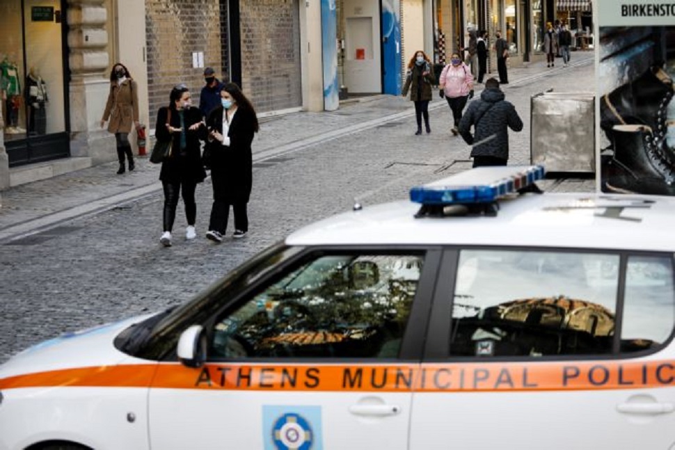 Lockdown : Περιορισμένη η κίνηση στην Ερμού, ουρές στην Τσιμισκή (pics)