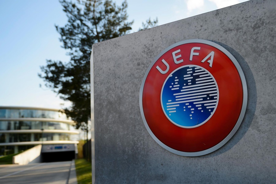 H UEFA ζήτησε από τα μεγάλα πρωταθλήματα της Ευρώπης να μειώσουν τις ομάδες