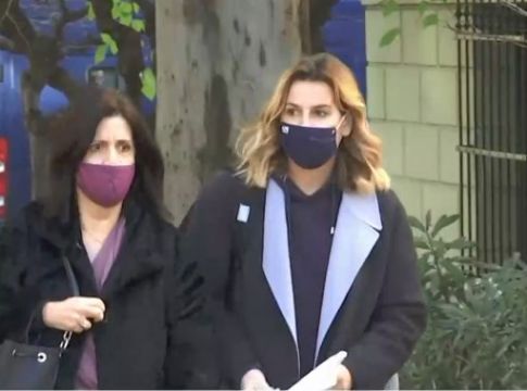 Στα δικαστήρια της Ευελπίδων η Σοφία Μπεκατώρου – Καταθέτει για την σεξουαλική της κακοποίηση