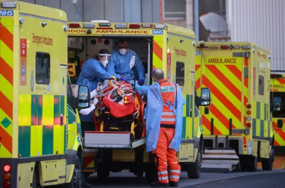 Βρετανία : Πάνω από 50.000 νέα κρούσματα και 454 θάνατοι σε ένα 24ωρο