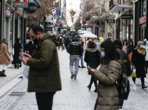 Κορωνοϊός : Η μετάλλαξη εξαπλώνεται σε όλη τη χώρα – Στον «αέρα» άνοιγμα σχολείων και λιανεμπορίου στην Αττική;