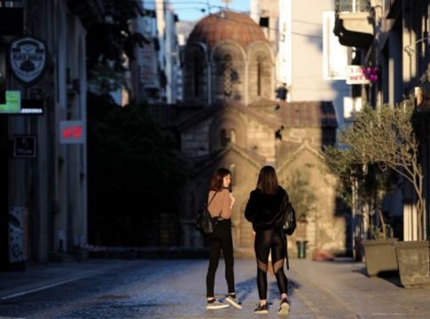 Ανησυχία ειδικών για έξαρση κρουσμάτων και διασωληνωμένων τις επόμενες ημέρες στην Αττική -Τι προβλέπουν