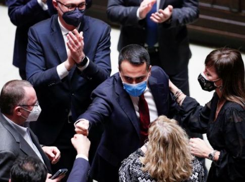 Ιταλία : Ψήφο εμπιστοσύνης έλαβε η κυβέρνηση Κόντε από τη Βουλή της Ρώμης