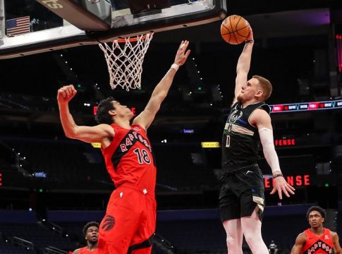 Ο ΝτιΒιντσέντζο «ντύθηκε» Γιάννης και ίπταται στην κορυφή του Top 10 (vid)