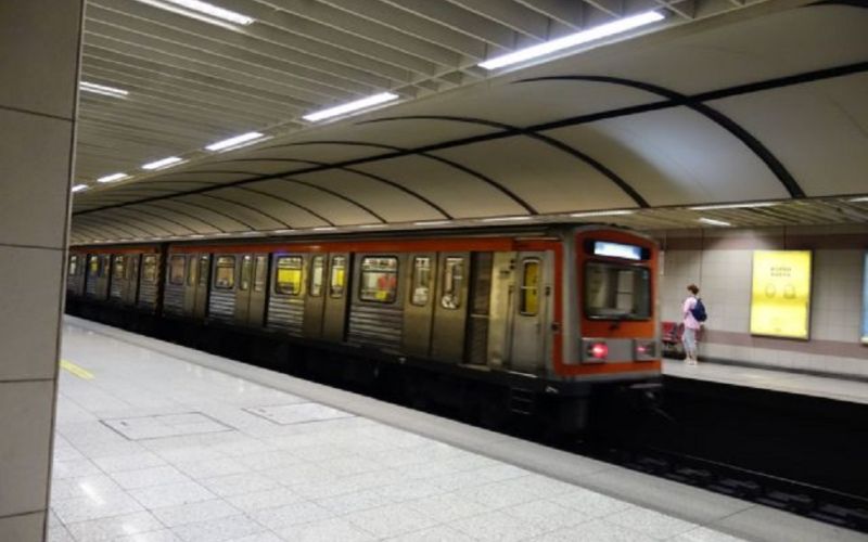 Μετρό : Αρνητές μάσκας ξυλοκόπησαν άγρια εργαζόμενο