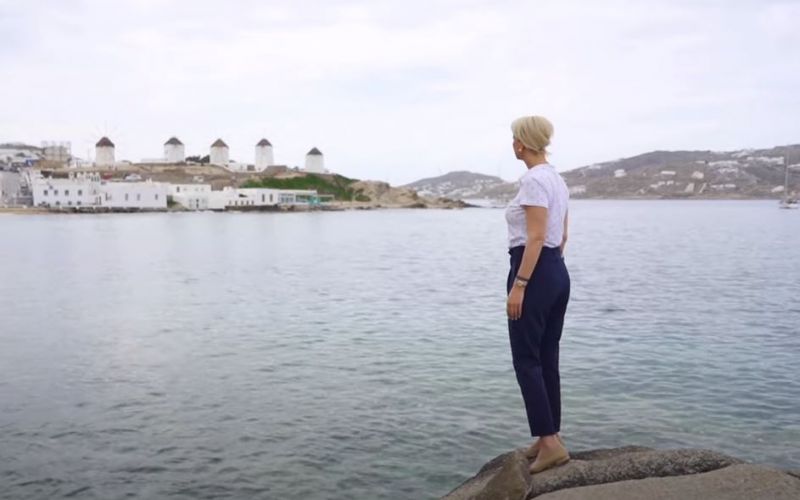 Βουλευτής της ΝΔ παίζει σε video clip γνωστού τραγουδιστή
