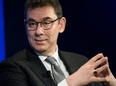 Εξάχρονος έστειλε γράμμα στην Pfizer για να ζητήσει εμβόλιο για τον Αγιο Βασίλη -Τι του απάντησε ο Αλμπερτ Μπουρλά