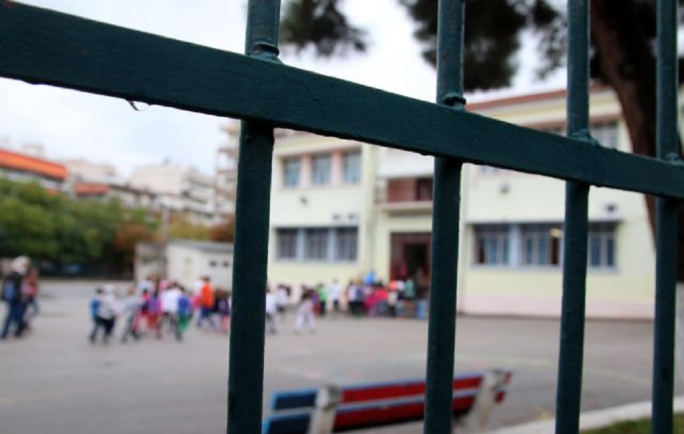 «Βόμβα» Πελώνη για τα σχολεία – Μπορεί να μην ανοίξουν τη Δευτέρα