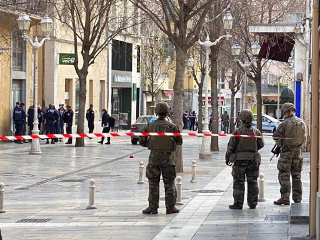 Συναγερμός στη Γαλλία : Βρέθηκε κομμένο κεφάλι στην Τουλόν