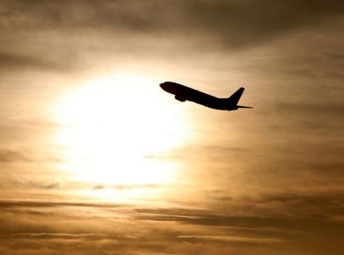 Η ΕΕ ξανασκέφτεται το διαβατήριο εμβολιασμού για την «ανάσταση» του τουρισμού