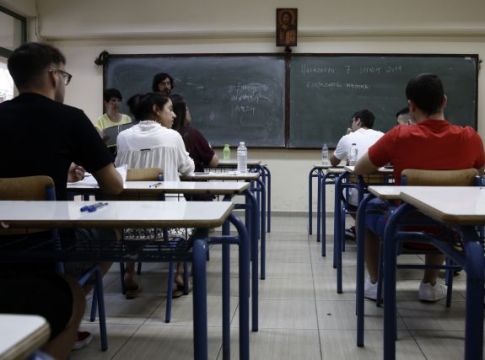 Προειδοποίηση Καπραβέλου για επιδημιολογική έκρηξη : Ζητά να κλείσουν όλα τα σχολεία