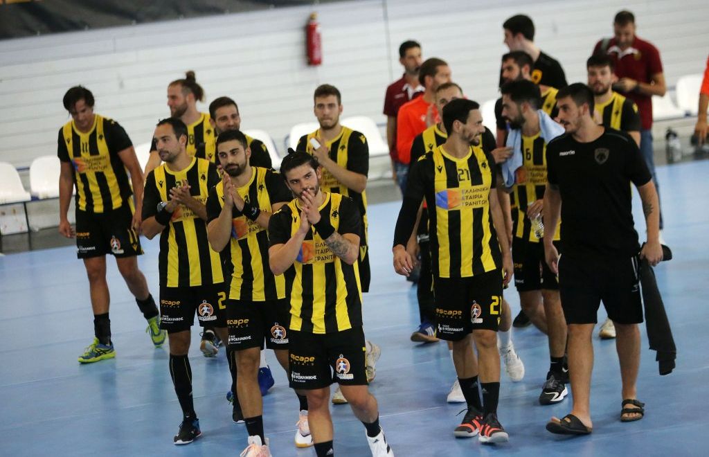 Λύγισε στο Βουκουρέστι η ΑΕΚ (28-23)