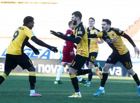 Για το τρίποντο κόντρα σε Αστέρα και… απουσίες η ΑΕΚ