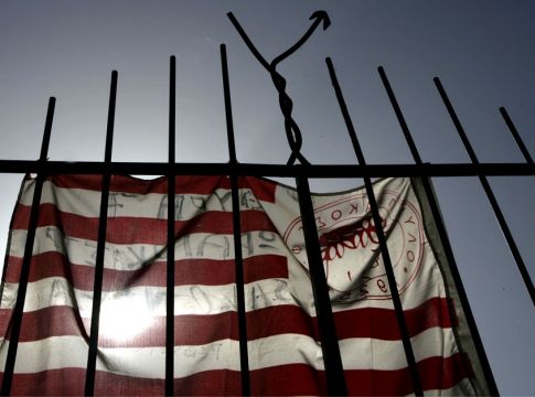 Ολυμπιακός – Η θλιβερή επέτειος : «Θρύλε για σένα πνιγήκαμε στο αίμα»