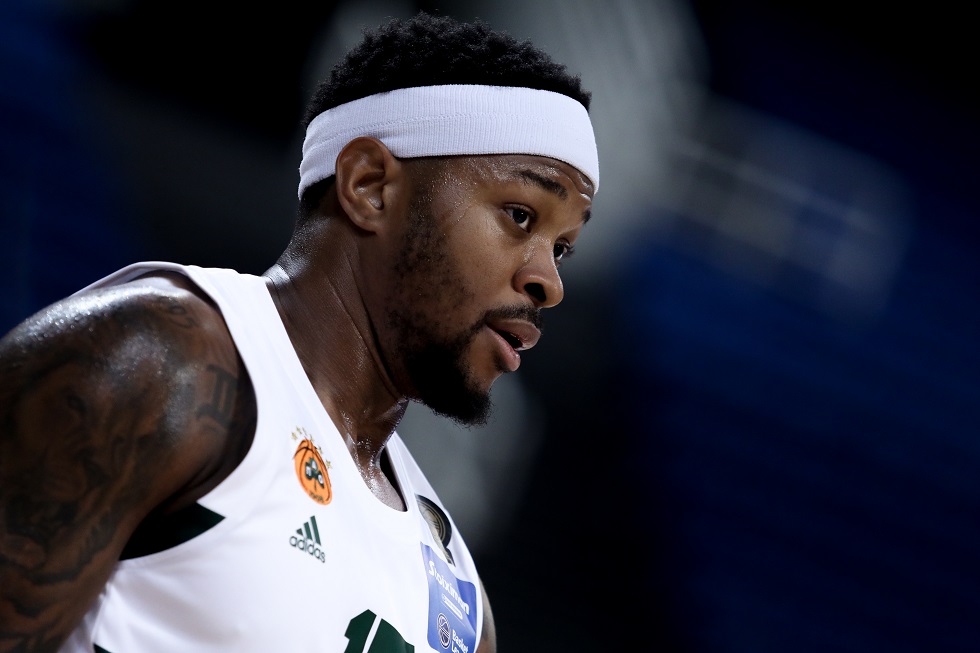 ΟΣΦΠ-ΠΑΟ: Αποχώρησε τραυματίας ο Φόστερ (vid)