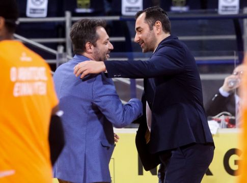 Καμπερίδης : «Οι διαιτητές ήταν σίγουροι πως το καλάθι μετρούσε, όμως είναι αρκετά εκπρόθεσμο»