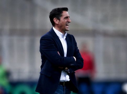Γρίφος η μεσαία γραμμή για τον Χιμένεθ