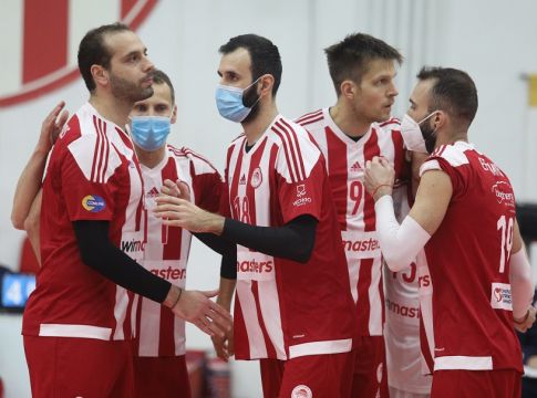Ολυμπιακός : Άλλα πέντε κρούσματα κορωνοΐου, 15 συνολικά