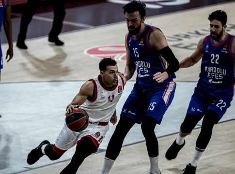 Απίστευτο : 11-26 η πρώτη περίοδος, 32-8 η δεύτερη στην Πόλη