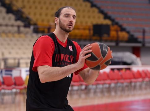 Ολυμπιακός : Η πρώτη προπόνηση του Κουφού με τα ερυθρόλευκα (pics)