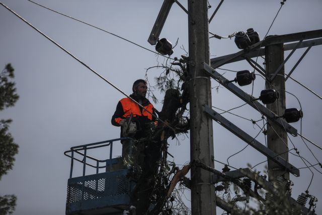 ΔΕΔΔΗΕ : Χωρίς ρεύμα για 5η ημέρα 3.500 νοικοκυριά – Πού δεν έχουν αποκατασταθεί οι βλάβες