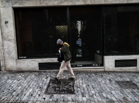 Χτυπάει «κόκκινο» ο κορωνοϊός σε αυτές τις 3 περιοχές της Αθήνας – Καλπάζουν τα κρούσματα