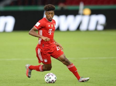 Παραμένει στο Μόναχο ο Κομάν