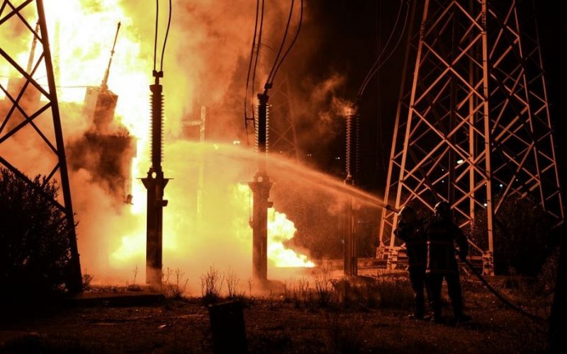 ΑΔΜΗΕ : Από βραχυκύκλωμα η έκρηξη στον Ασπρόπυργο – Πόσα νοικοκυριά έμειναν χωρίς ρεύμα