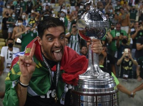 Φέρι : «Ένας από τους καλύτερους προπονητές στην ιστορία της Παλμέιρας ο Φερέιρα»