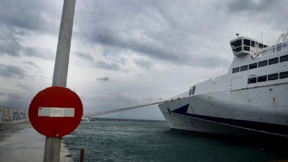 Δεμένα τα πλοία σε Πειραιά, Ραφήνα και Λαύριο λόγω θυελλωδών ανέμων