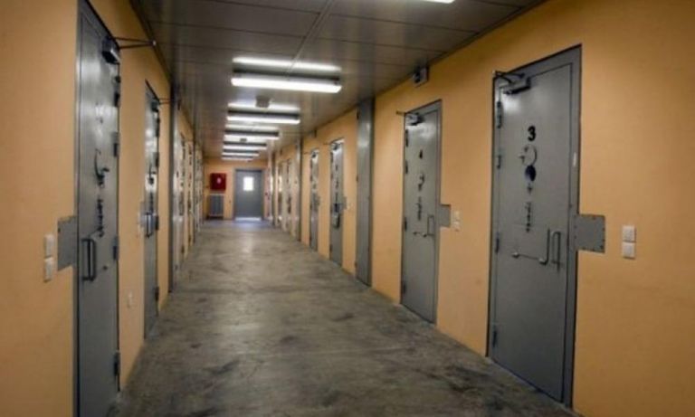 Φυλακές Νιγρίτας : Εγκληματικές ομάδες προμήθευαν κρατούμενους – Στη σπείρα και σωφρονιστικοί υπάλληλοι