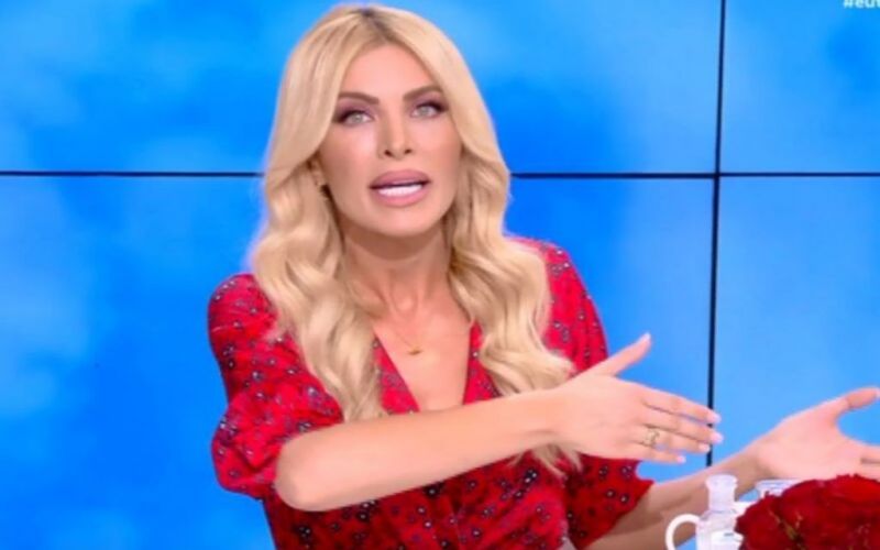 Κατερίνα Καινούργιου : «Τους έχουν θεοποιήσει οι πάντες και κάνουν αυτά τα τέρατα»