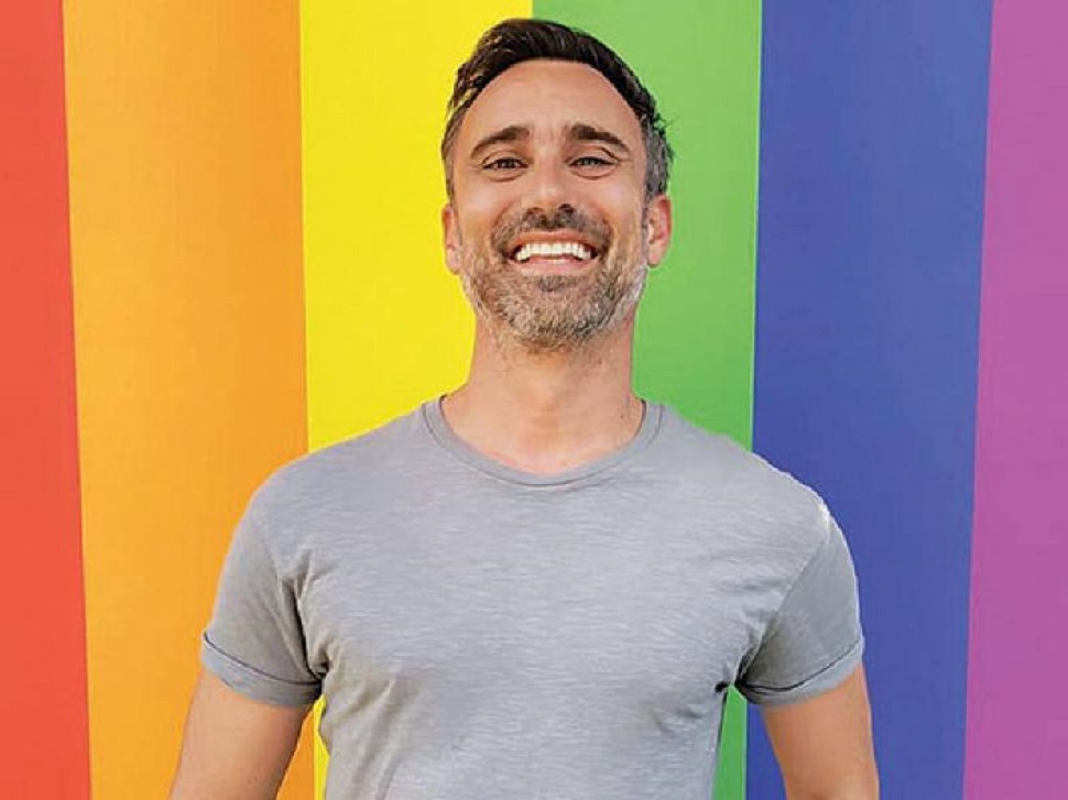 Γιώργος Καπουτζίδης : «Δεν θέλω να πάω σε ένα κανάλι που δεν θέλουν έναν γκέϊ»