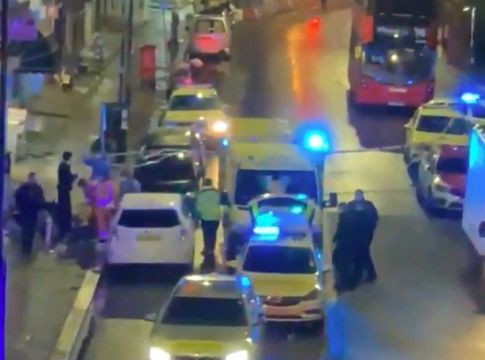 Λονδίνo : Η αστυνομία ερευνά περιστατικό με θανάσιμο μαχαίρωμα