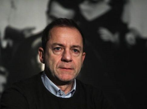 Δημήτρης Λιγνάδης : Σάλος με φωτογραφία με τη λεζάντα «gangbang»