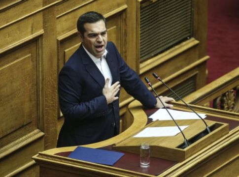 Τσίπρας : «Διαχωρίζω τη θέση μου για όσα ανεύθυνα γράφονται στα social media»