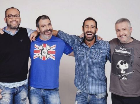 Ο κορωνοϊός χτύπησε τους «Ράδιο Αρβύλα» – Η ανακοίνωση του Αντώνη Κανάκη (vid)