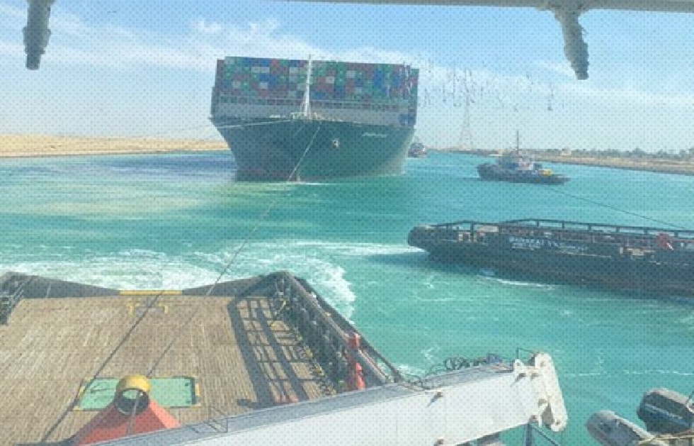 Διώρυγα του Σουέζ : Απελευθερώθηκε το «Ever Given», αποκαθίσταται η κυκλοφορία των πλοίων