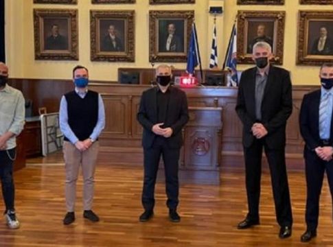 Συναντήθηκε με Μώραλη ο Φασούλας
